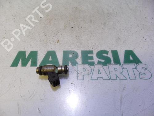 Used Injector FIAT PUNTO (188_) 1.2 60 (188.030, .050, .130, .150, .230, .250) (60 hp) 31463796