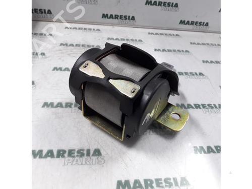 rear-center-seatbelt-renault-scenic-i-mpv-ja01_-fa0_-1999-2000-2001-2002-2003-2004-2005-2006-2007-2008-2009-2010-31461813 main image