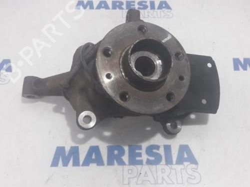 Used Left front steering knuckle OPEL VIVARO B Van (X82) 1.6 CDTI (05) (120 hp) 31526628