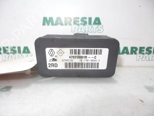 Used Electronic module RENAULT MEGANE III Grandtour (KZ0/1) 1.5 dCi (KZ0C, KZ1A) (90 hp) 31491543