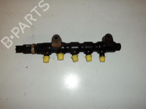 Used Injection rail CITROËN C3 I (FC_, FN_) 1.4 HDi (68 hp) 31495481