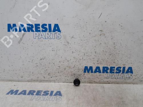 other-peugeot-208-i-ca_-cc_-2012-2013-2014-2015-2016-2017-2018-2019-2020-2021-31449092 main image