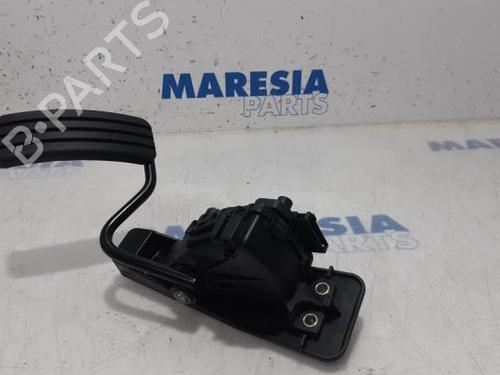 Used Electronic module RENAULT ESPACE IV (JK0/1_) 2.0 dCi (JK01, JK02, JK1J, JK1K, JK1H) (150 hp) 31433357