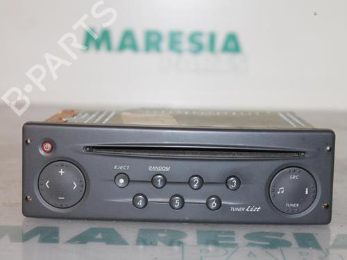 Used Radio RENAULT LAGUNA II Grandtour (KG0/1_) 1.8 16V (121 hp) 31476023