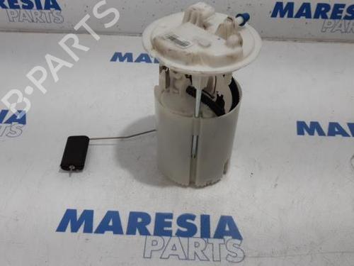 Used Fuel pump RENAULT SCÉNIC III (JZ0/1_) 1.4 16V (JZ0F, JZ1V) (131 hp) 31484655