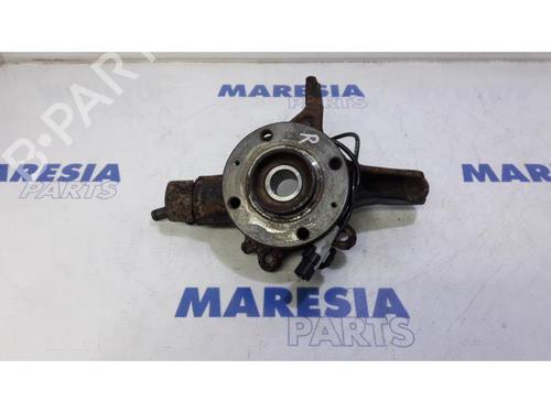 Used Right front steering knuckle CITROËN C4 Picasso I MPV (UD_) 2.0 HDi 138 (136 hp) 31535814