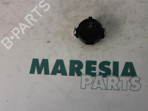 Used Electronic sensor RENAULT MEGANE II Estate (KM0/1_) 1.5 dCi (KM1F) (86 hp) 31521596