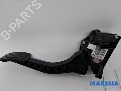 Pedal PEUGEOT 308 SW II (LC_, LJ_, LR_, LX_, L4_) 1.6 BlueHDi 120 (120 hp) 31407775