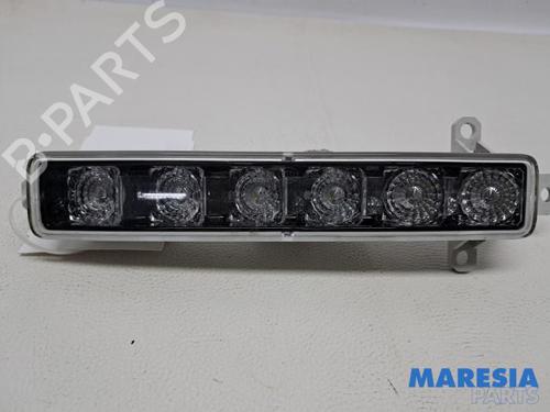 Højre positionslygte CITROËN C3 II (SC_) 1.2 VTi 82 (82 hp) 32012016