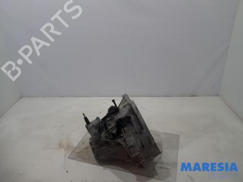 Used Gearbox RENAULT KADJAR (HA_, HL_) 1.6 TCe 165 (HLMH) (163 hp) 31396917