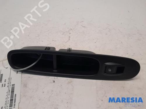 Used Switch FIAT PUNTO (199_) 1.3 D Multijet (84 hp) 31383432