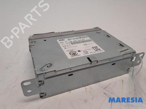 Used Radio PEUGEOT 208 I (CA_, CC_) 1.2 VTI 82 (82 hp) 31391997