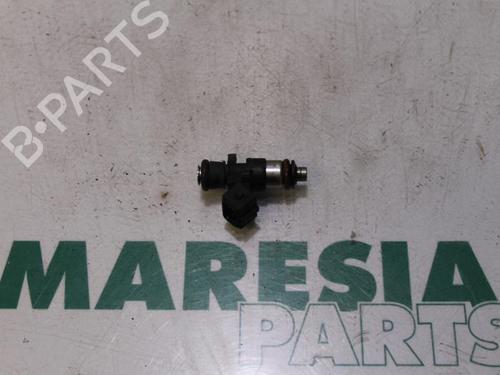 Used Injector RENAULT TWINGO II (CN0_) 1.2 16V (CN0K, CN0V, CN0A) (76 hp) 31506977