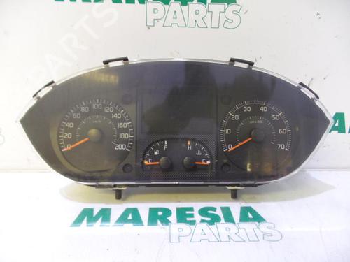 Used Instrument cluster FIAT IDEA (350_) 1.4 16V (95 hp) 31417078