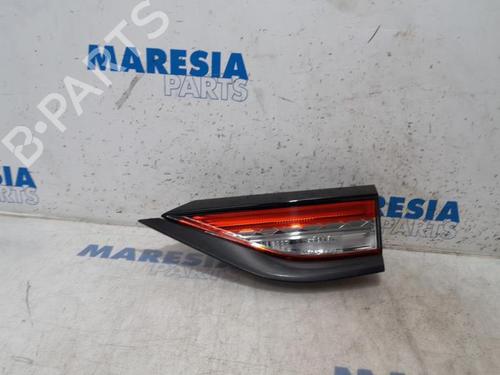 Rückleuchte Rechts für DS DS 3 / DS 3 CROSSBACK (UR_, UC_, UJ_) 1.2 PureTech 130 (URHNSS) (131 hp) 31427623