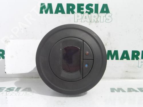 Used Climate control RENAULT ESPACE IV (JK0/1_) 3.0 dCi (JK0J, JK0V) (177 hp) 31452861