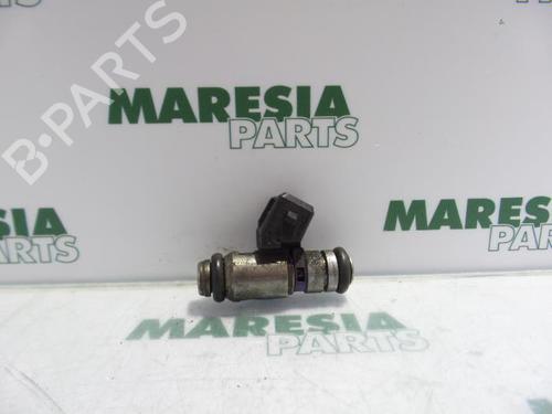 Used Injector FIAT PUNTO (188_) 1.2 60 (188.030, .050, .130, .150, .230, .250) (60 hp) 31513778