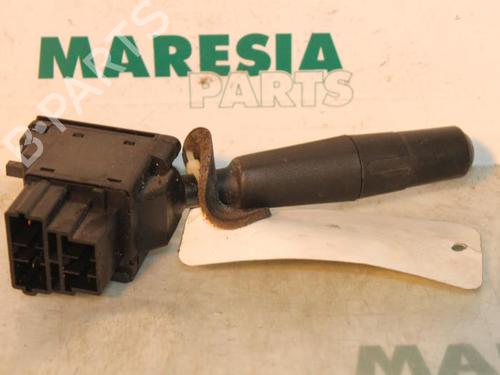 Used Steering column stalk Steering column stalk PEUGEOT 306 Hatchback (7A, 7C, N3, N5) 1.4 (75 hp) 31474015 31474015