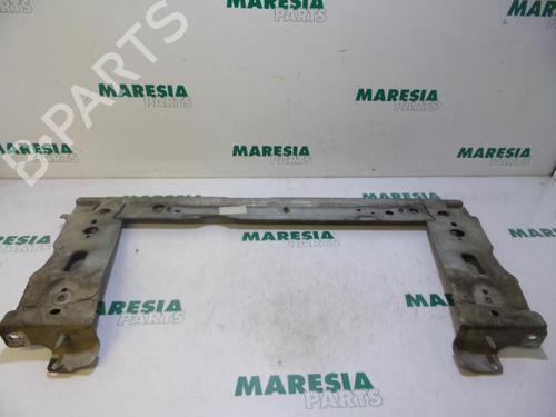 Used Crossmember RENAULT SCÉNIC II (JM0/1_) 2.0 (JM05, JM0U, JM1N, JM1U, JM2V) (135 hp) 31525351