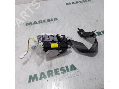 Used Rear left seatbelt RENAULT CLIO III (BR0/1, CR0/1) 1.5 dCi (C/BR0G, C/BR1G) (68 hp) 31418747
