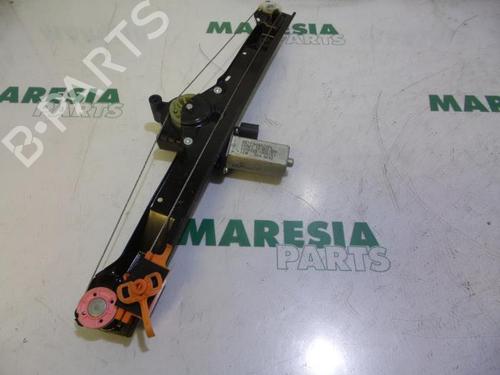 Used Front left window mechanism FIAT GRANDE PUNTO (199_) 1.3 D Multijet (199.AXD11, 199.AXD1A, 199.AXD1B,... (90 hp) 31531902