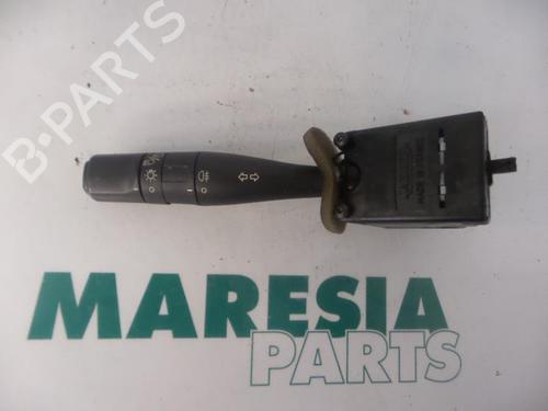 Used Steering column stalk CITROËN BERLINGO / BERLINGO FIRST MPV (MF_, GJK_, GFK_) 1.8 i (MFLFX) (90 hp) 31533889