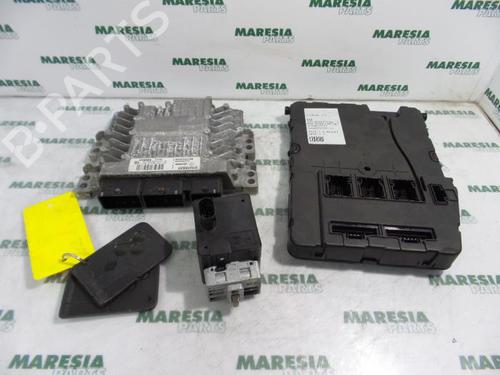 Used Engine control unit (ECU) RENAULT MEGANE II Estate (KM0/1_) 1.5 dCi (KM16, KM1E) (106 hp) 31427900