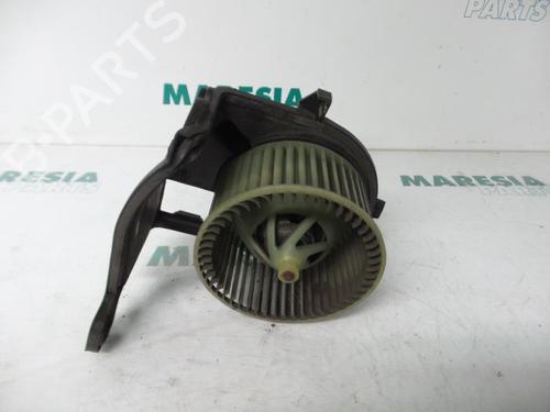 Used Heater blower motor RENAULT CLIO II (BB_, CB_) 1.2 (BB0A, BB0F, BB10, BB1K, BB28, BB2D, BB2H, CB0A,... (58 hp) 31472220