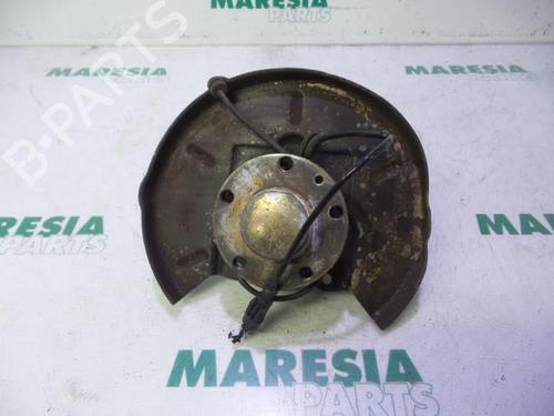 left-rear-steering-knuckle-alfa-romeo-147-937_-2000-2001-2002-2003-2004-2005-2006-2007-2008-2009-2010-31394941 main image