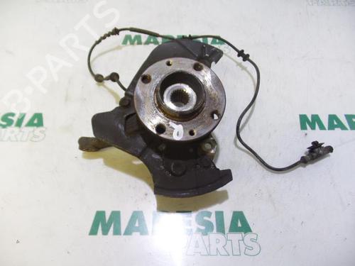 Used Right front steering knuckle FIAT PANDA (169_) 1.2 (169.AXB11, 169.AXB1A) (60 hp) 31525322