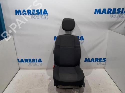 Used Left front seat RENAULT SCÉNIC III (JZ0/1_) 2.0 16V (JZ0G, JZ0P, JZ1E, JZ1P) (140 hp) 31443526
