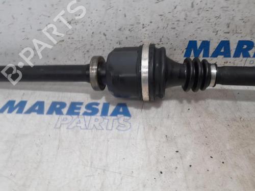 Right front driveshaft RENAULT TRAFIC II Van (FL) 2.5 dCi 135 (FL0D) | BP31394682M39