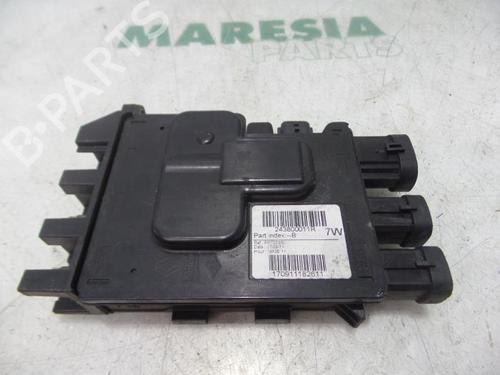 Used Control unit RENAULT MEGANE III Grandtour (KZ0/1) 1.5 dCi (KZ0C, KZ1A) (90 hp) 31454321