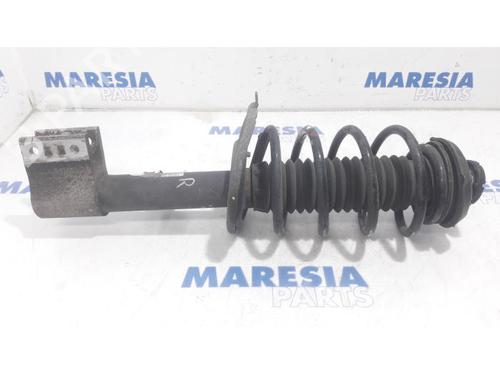 Used Right front shock absorber PEUGEOT 5008 (0U_, 0E_) 1.6 16V (120 hp) 31482228