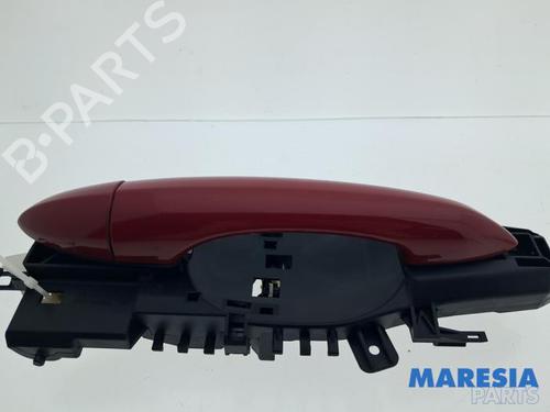 Used Front right exterior door handle Front right exterior door handle 37034468 37034468