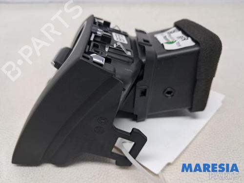 Luftventil RENAULT MEGANE IV Hatchback (B9A/M/N_) 1.2 TCe 130 (B9MR) | BP31816732I21