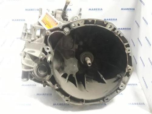gearbox-renault-scenic-ii-jm01_-2003-2004-2005-2006-2007-2008-2009-2010-31459841 main image