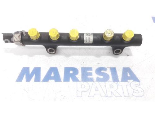 Used Injection rail CITROËN C3 II (SC_) 1.6 HDi (92 hp) 31464376