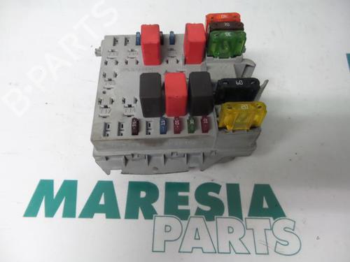 Used Fuse box FIAT PUNTO (188_) 1.2 60 (188.030, .050, .130, .150, .230, .250) (60 hp) 31536850