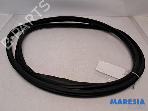 rubber-door-seal-alfa-romeo-giulietta-940_-2010-2011-2012-2013-2014-2015-2016-2017-2018-2019-2020-31475633 main image