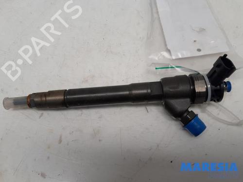 Used Injector RENAULT TRAFIC III Van (FG_) 1.6 dCi 90 (FGME) (90 hp) 31394974