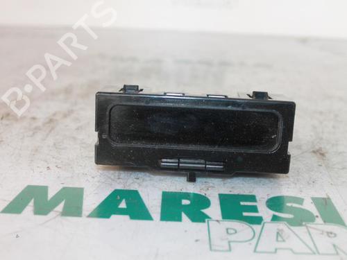 electronic-module-renault-clio-ii-bb_-cb_-1998-1999-2000-2001-2002-2003-2004-2005-2006-2007-2008-2009-2010-2011-2012-2013-2014-2015-2016-31510518 main image
