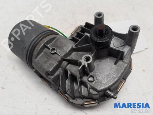 Used Front wiper motor PEUGEOT 5008 (0U_, 0E_) 1.6 16V (120 hp) 31439568