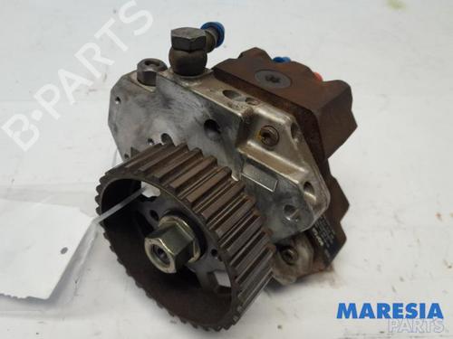Used Fuel pump PEUGEOT 206 Hatchback (2A/C) 1.4 HDi eco 70 (68 hp) 31452058