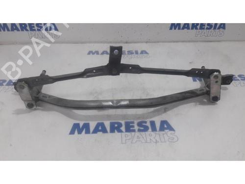 Used Front wipers mechanism RENAULT TRAFIC III Van (FG_) 1.6 dCi 115 (FGMD) (116 hp) 31452819