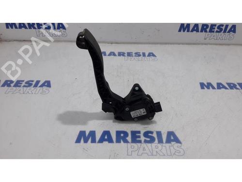 Used Electronic module RENAULT MASTER III Van (FV) 2.3 dCi 125 FWD (FV0C, FV0D, FV0G, FV0H, FV0J, FV0K,... (125 hp) 31385461