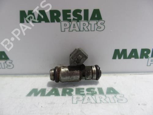 Used Injector FIAT PUNTO (188_) 1.2 60 (188.030, .050, .130, .150, .230, .250) (60 hp) 31411395
