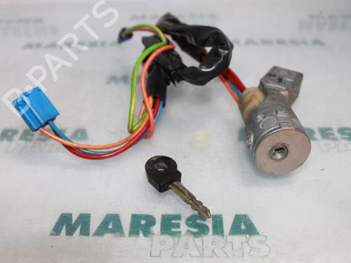 Used Ignition barrel CITROËN C5 I Break (DE_) 2.0 16V (DERFNF, DERFNC, RERFNC) (136 hp) 31486512