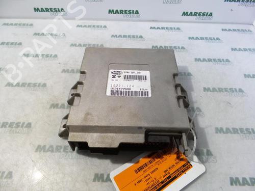 Used Engine control unit (ECU) PEUGEOT 306 Convertible (7D, N3, N5) 2.0 (121 hp) 31517284