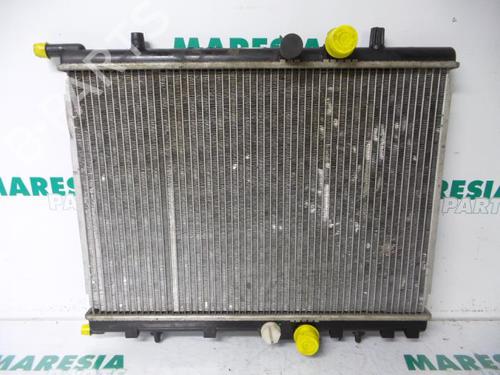 Used Water radiator PEUGEOT 307 (3A/C) 2.0 16V (136 hp) 31398099